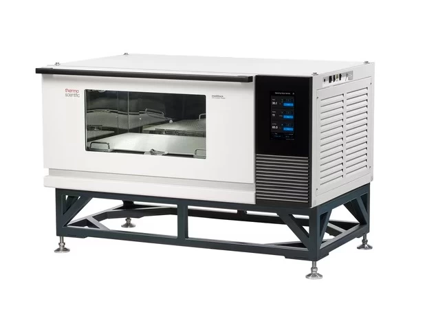 Thermo Scientific IntelliStack Çalkalamalı İnkübatör 