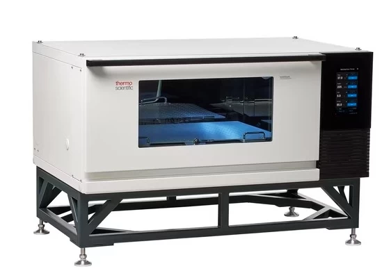 Thermo Scientific IntelliStack CO2 Çalkalamalı İnkübatör